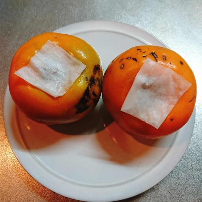 柿の保存方法と保存期間は?かたいまま保存したい時は? 美味を並べて 柿の保存方法と保存期間は?かたいまま保存したい時は? 美味を並べて
