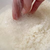 米のとぎ汁で洗顔やパック！？米のとぎ汁の活用方法